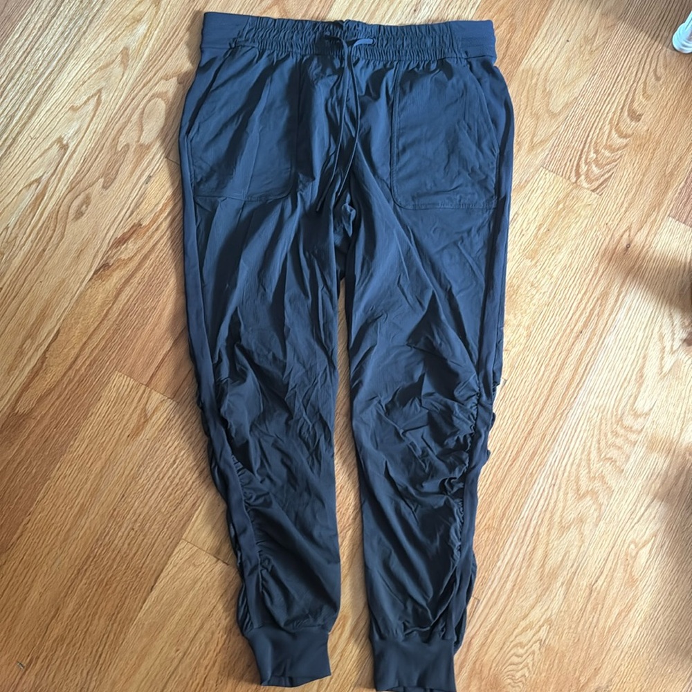 lulu lemon joggers